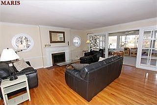 2nd image of 898 Alanson Dr