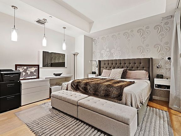 5th image of 15 Broad St APT 1904