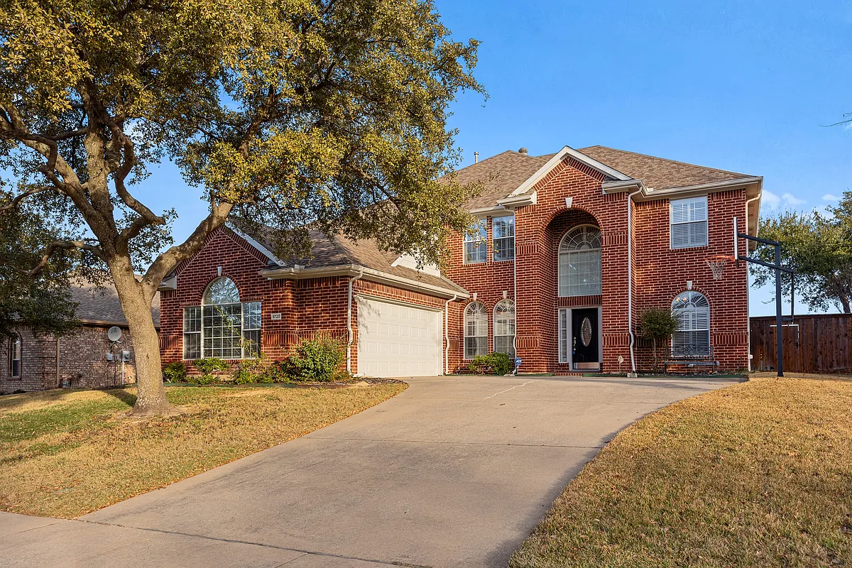 Building Photo - 9720 Zembriski Dr
