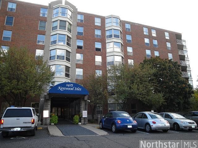1st image of 1425 W 28th St APT 211