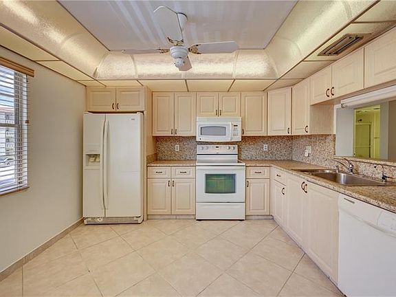 2nd image of 3404 Bimini Ln APT A2