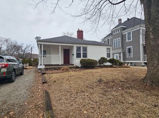 1208 W Church St, Champaign, IL 61821