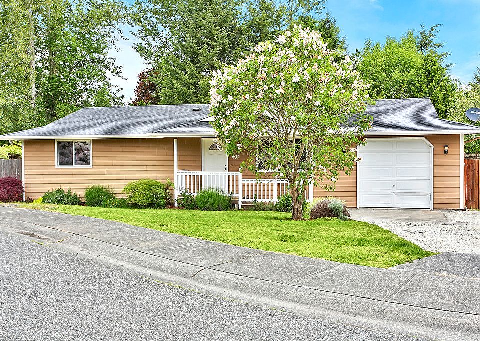 1st image of 3007 185th Pl NE