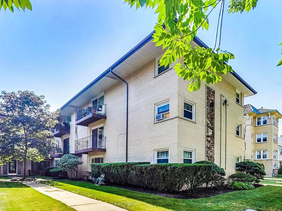 1st image of 4233 N Keeler Ave APT 2A