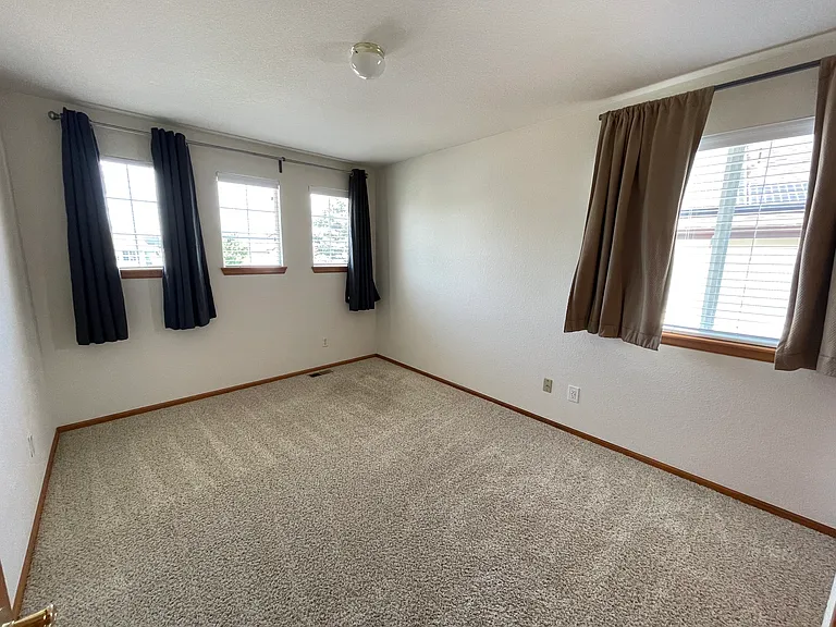 Upstairs Bedroom 4