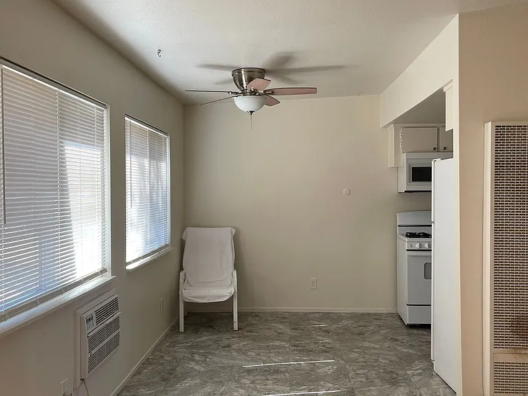 5519 Paloma Ave #A-C — Photo 12