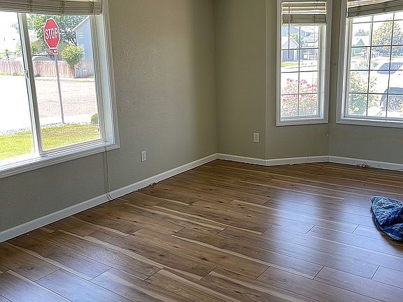 5th image of 5411 Flores Ln
