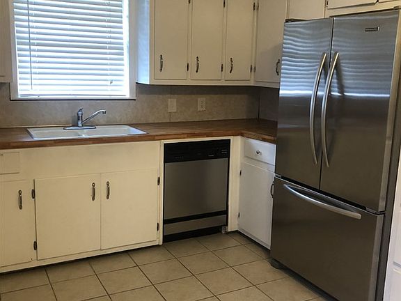 5th image of 1302 Herring Ave