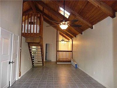 3rd image of 403 N University Dr