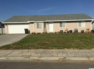 4762 Poppy St, West Richland, WA 99353