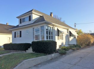 521 Bell Ave, Sheboygan, WI 53083