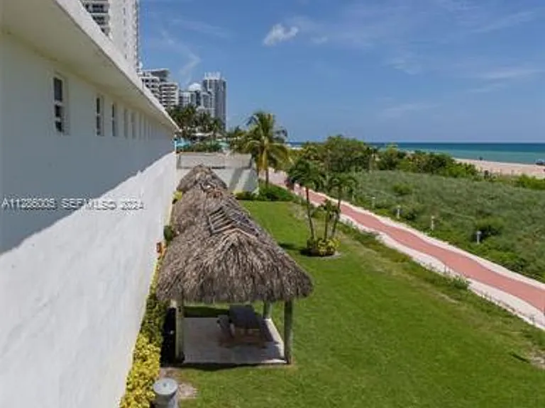 5601 Collins Ave #1206 — Photo 22