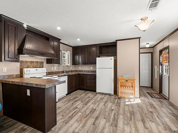 4th image of 43411 Shirley Cannon Rd