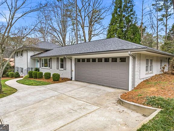 3rd image of 2878 Blackwood Rd