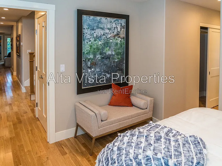 5606 Dolphin Pl — Photo 23