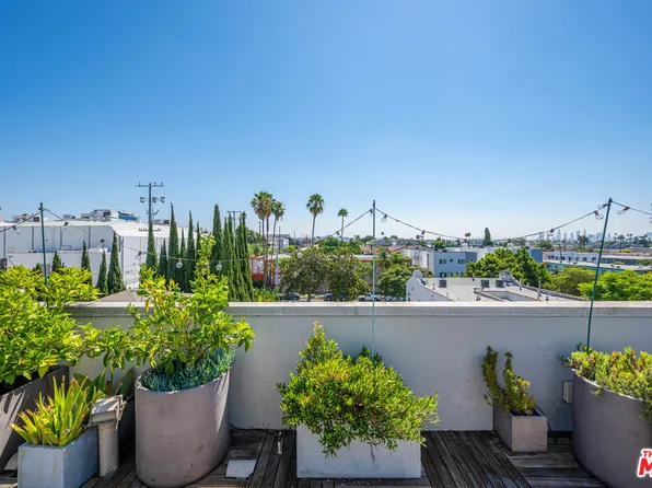 6066 W Studio Ct, Los Angeles, CA 90038