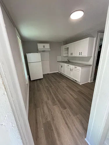 1601 Oakley Ave Photo 1