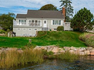 75 E Shore Rd, Narragansett, RI 02882