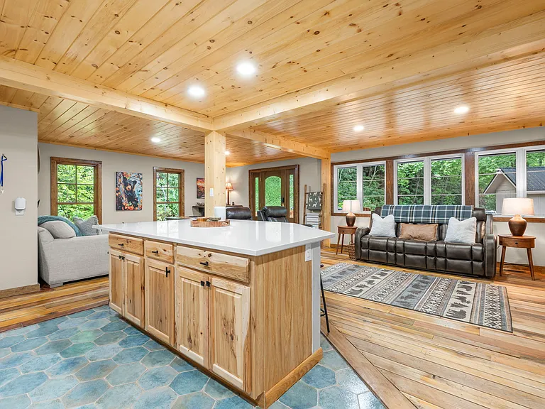 21 Jay Vance Ln — Photo 15