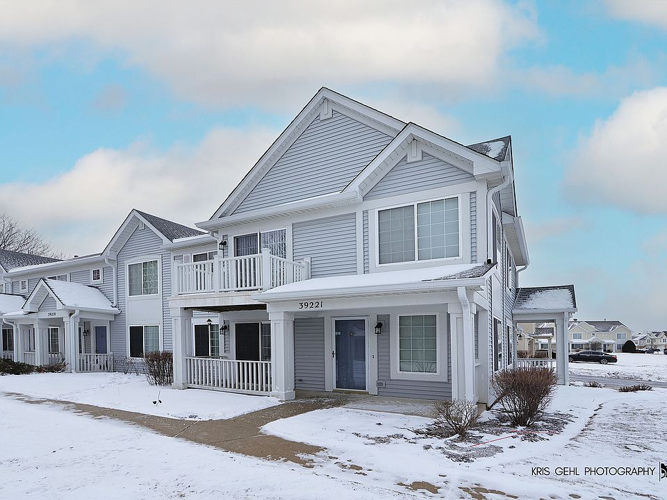 1st image of 39221 N Aberdeen Ln #39221