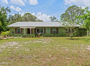 200 Lake Como Dr, Pomona Park, FL 32181