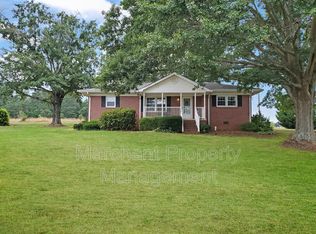 1367 Jonesville Rd, Simpsonville, SC 29681