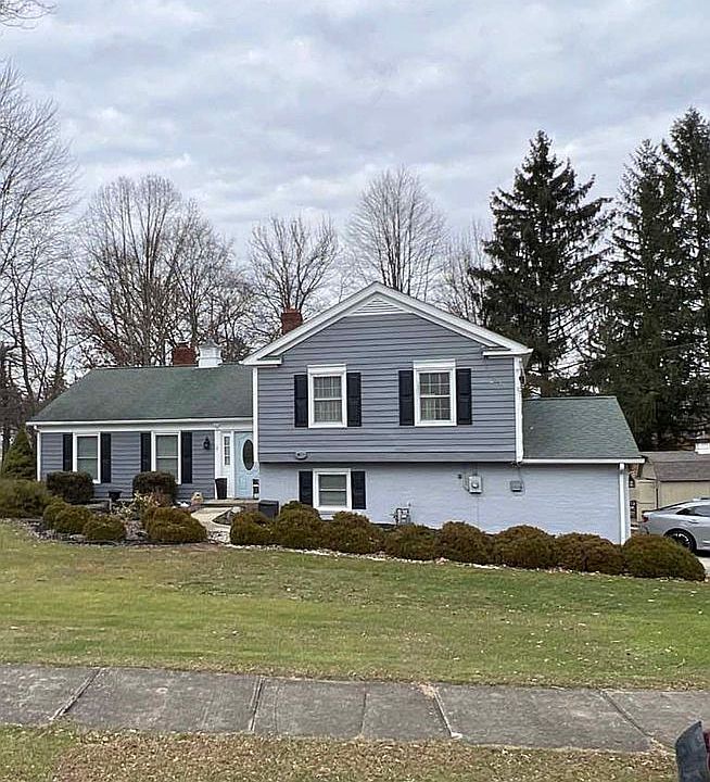 1st image of 8093 S Park Dr