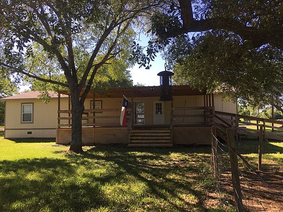 Huge back poarch with ramp