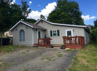 735 Prices Switch Rd, Jackson, OH 45640