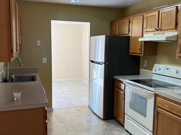 2nd image of 21440 Rodine Way