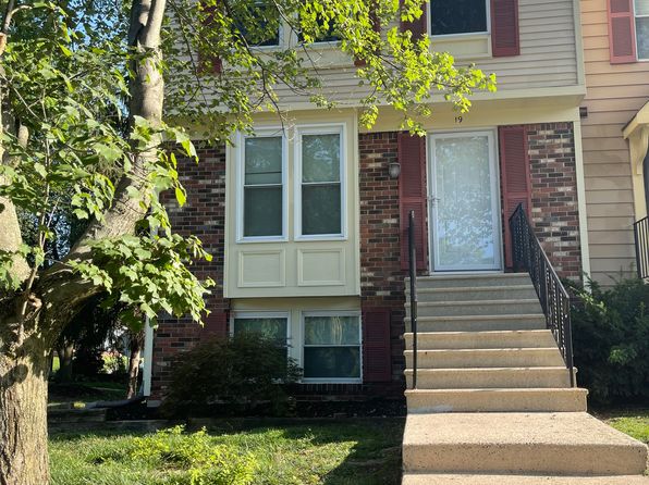 19 Abbott Farm Ct #19