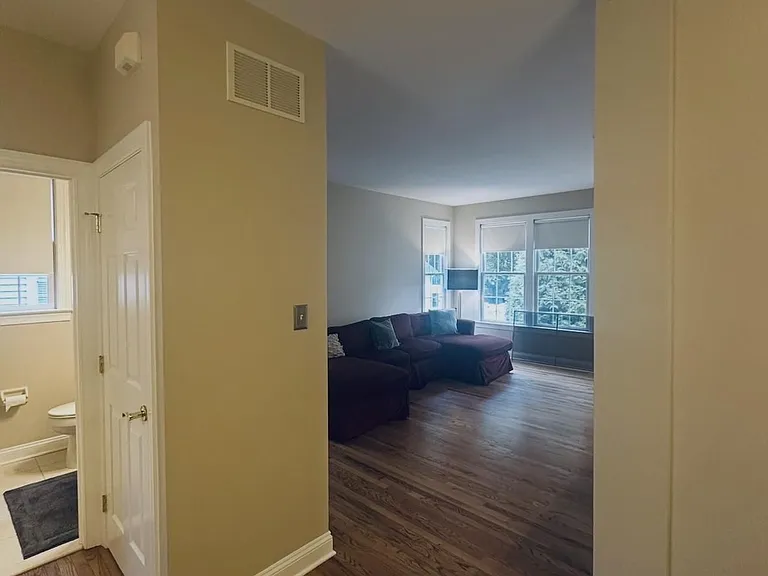 51 Malsbury St — Photo 10