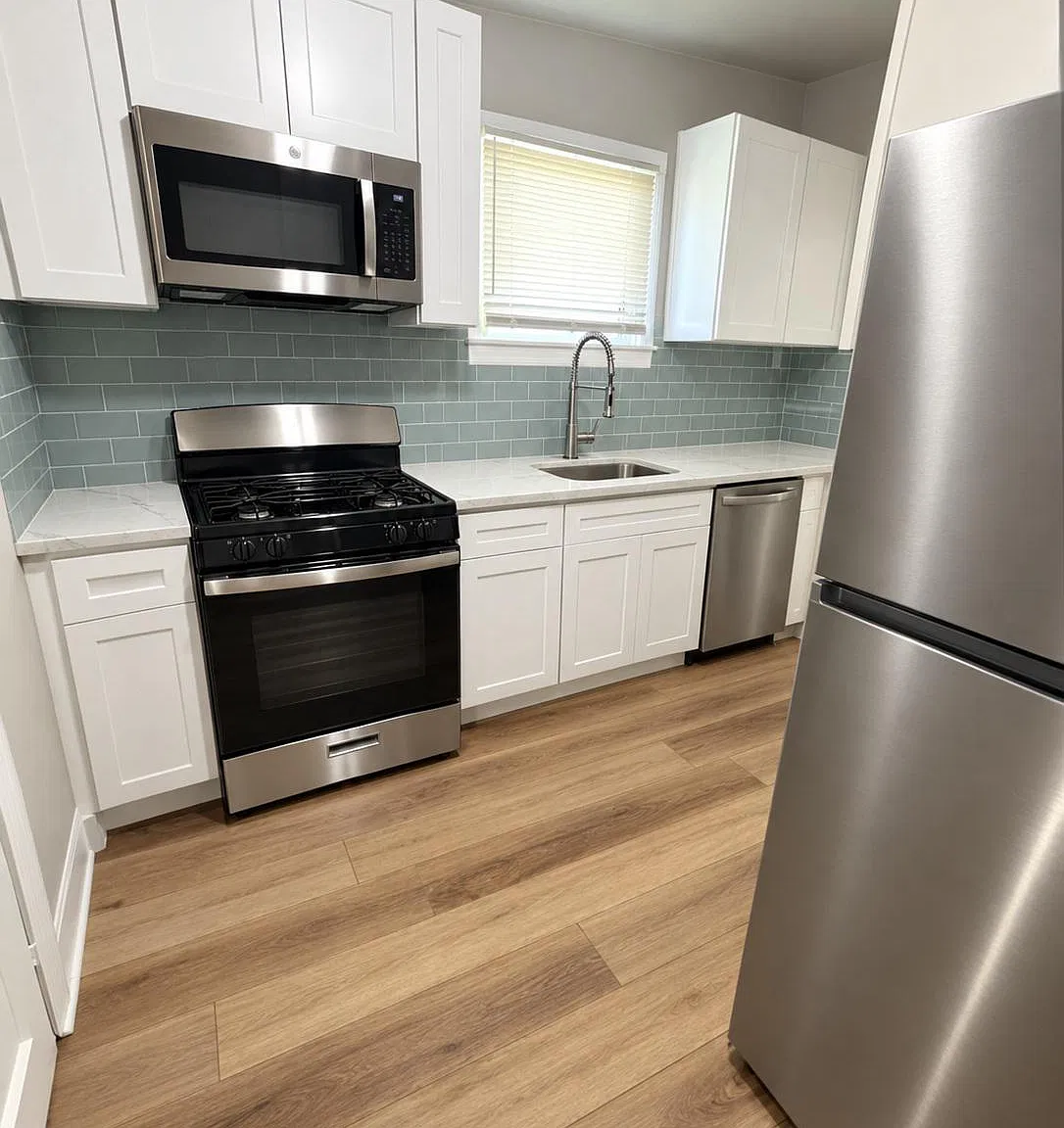 1 bed, 1.0 bath, 700 sqft, $1,599 — Photo 3