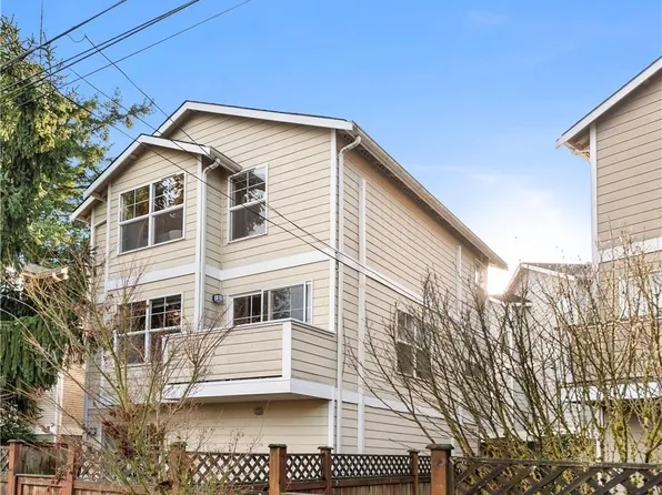 2611 NE 123rd St, Seattle, WA 98125