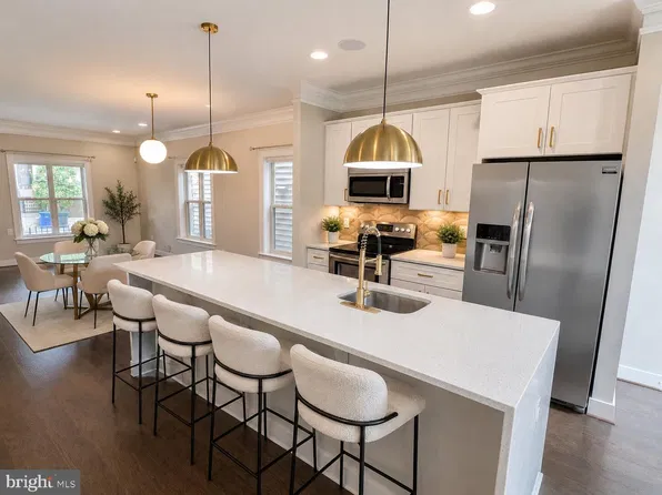 2179 Half Moon Pl NE, Washington, DC 20018