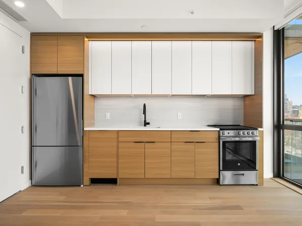 395 Carroll St, Brooklyn, NY