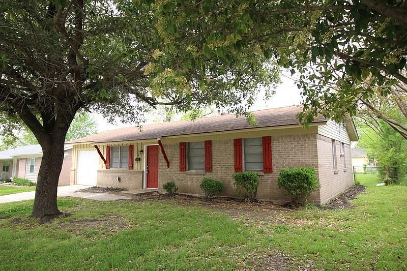 1st image of 2529 Fulton Dr
