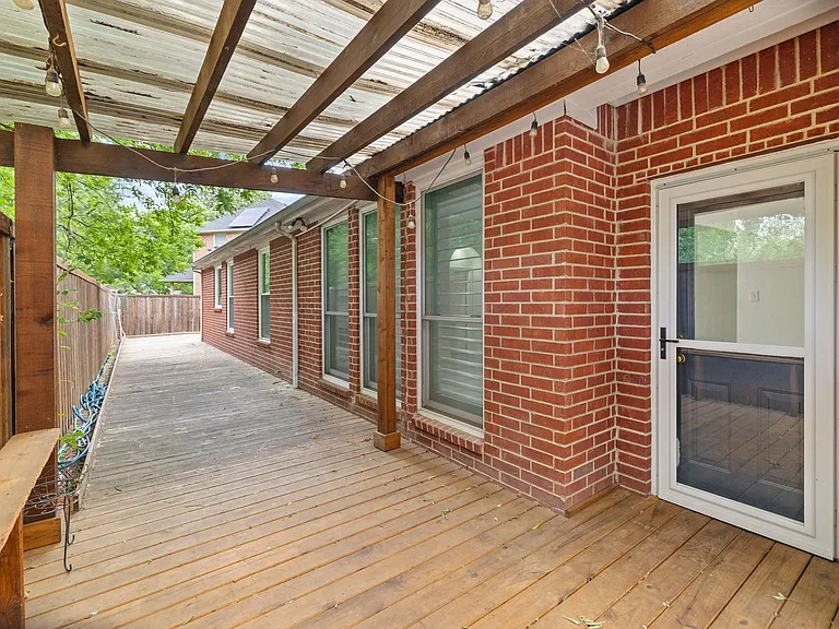 1131 Indy Ct — Photo 37