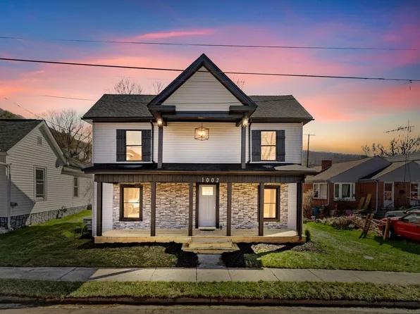 1002 Wolf St, Narrows, VA 24124