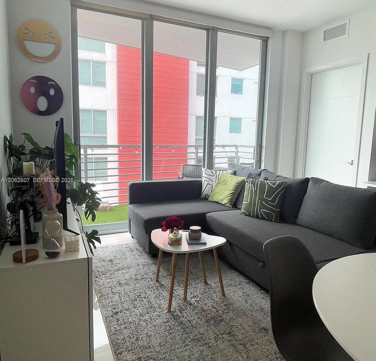 Midtown Doral Condo 4 — Photo 1