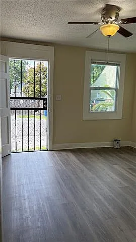 4326 Annunciation St — Photo 3