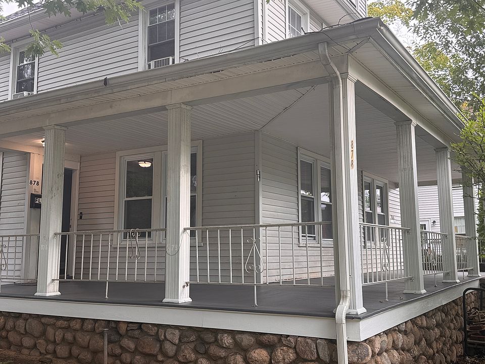 1st image of 878 Hope St #1