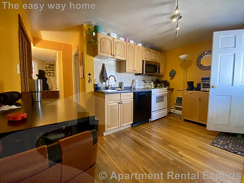 87 Summer St #2 Photo 1