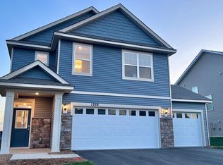 1956 Rainier Dr, Shakopee, MN 55379