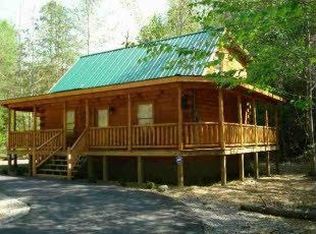 1008 Silver Poplar Ln, Sevierville, TN 37876