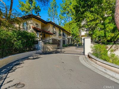 56 N Arroyo Blvd, Pasadena, CA, 91105