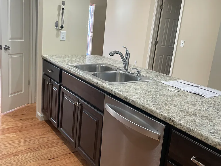 279 Rock Hill Rd — Photo 12