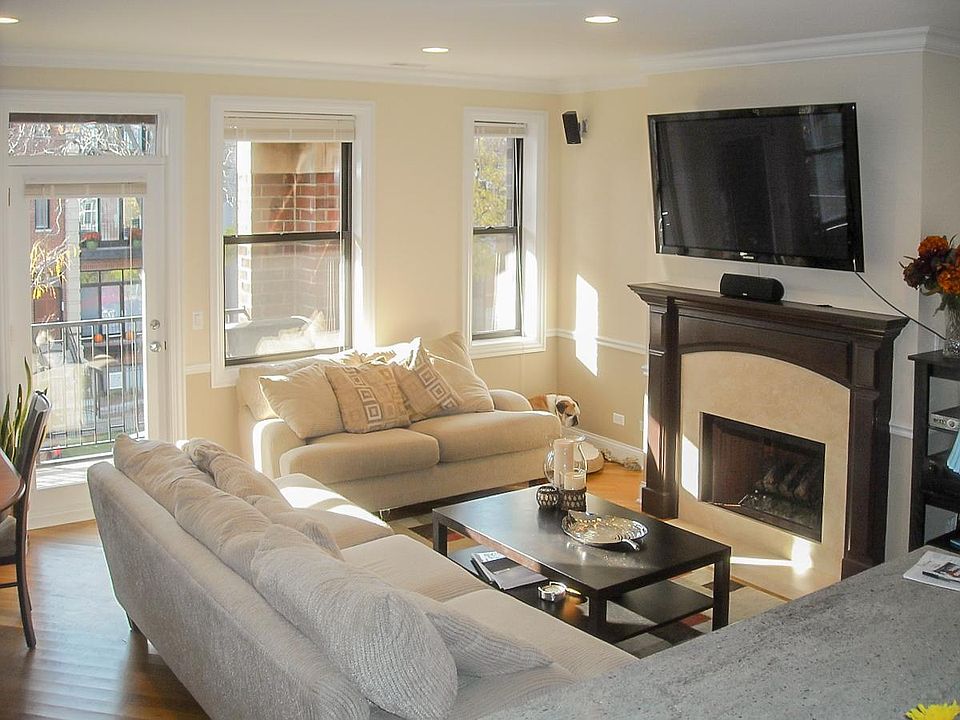 1st image of 3229 N Kenmore Ave #2S