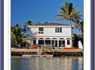 7032 Kalanianaole Hwy, Honolulu, HI 96825