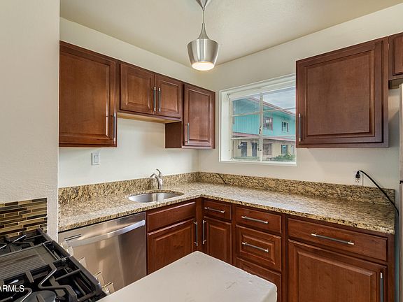 5th image of 450 W EARLL Drive #13